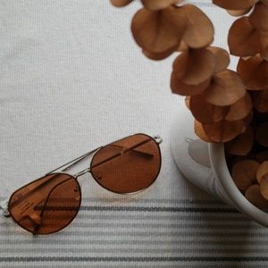 Oversized aviator glasses